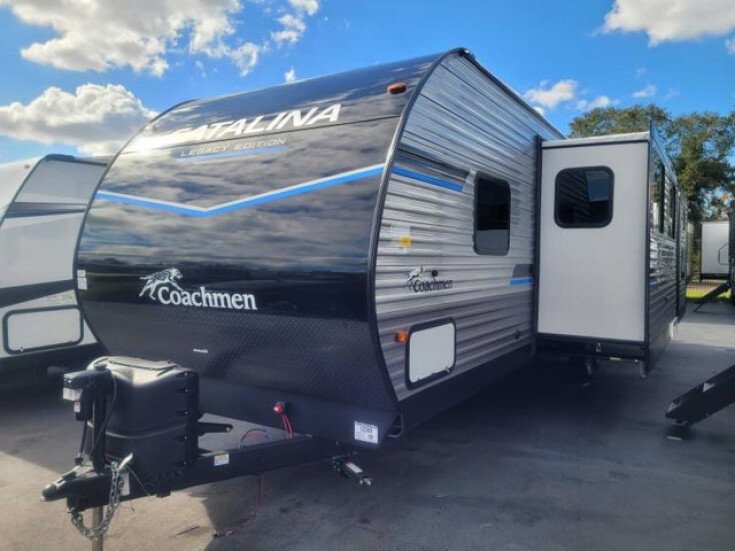 Thumbnail Photo undefined for New 2023 Coachmen Catalina Legacy Edition 323BHDSCK